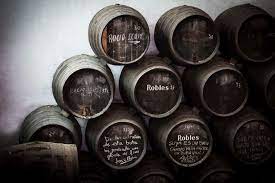 Crianza de vinos barricas